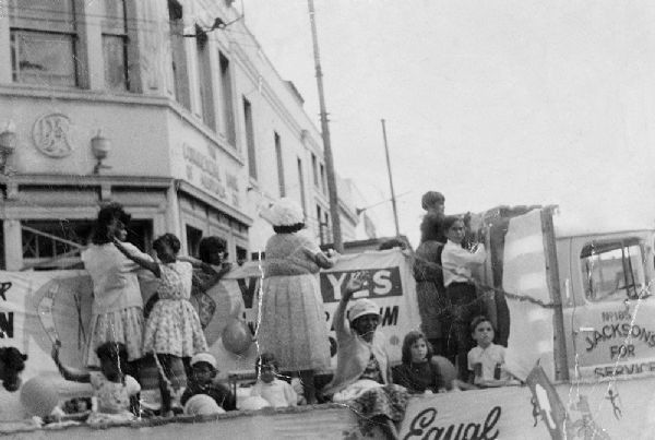 Brisbane campaign for a YES vote on the referendum Aboriginal issue, 1967.